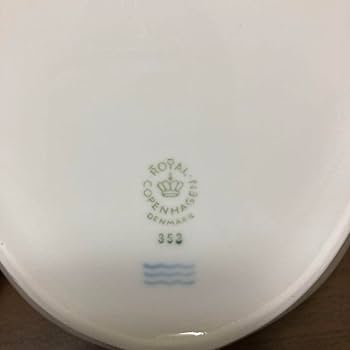 ロイヤルコペンハーゲン　ホワイトハーフレース　オーバル37cm 大皿 Amazon.co.jp: 【正規輸入品】ロイヤルコペンハーゲン ホワイト
