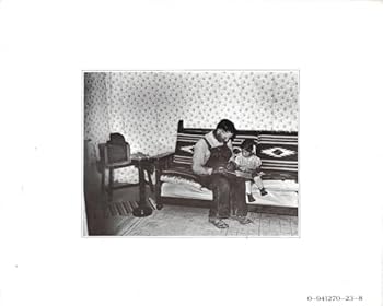 Paperback Russell Lee's Fsa Photographs of Chamisal and Penasco, New Mexico Book