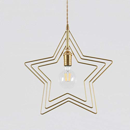 Lustre laiton moderne pour sublimer un plafond bas et illuminer un salon - 2