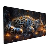 【DURABLE ET IMPERMÉABLE】: Le tapis de souris est d'une fabrication exquise et possède des bords épais et étroitement cousus pour éviter l'usure, la déformation et le dégommage. Si des boissons sont renversées ou si d'autres liquides sont renversés sur le tapis, ne vous inquiétez pas, essuyez-le simplement doucement avec un chiffon humide.