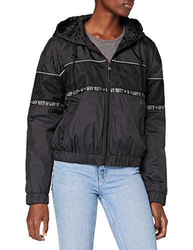 Veste courte-pointée femme aux finitions soignées style premium luxe