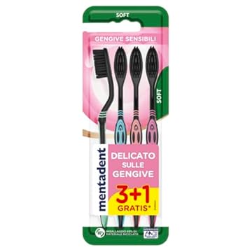 Mentadent Spazzolini per Gengive Sensibili 3+1 in Omaggio, Setole Morbide e Sottili, Collo a 3 Angoli per Pulizia Profonda, Testina con Pulisci Lingua, Confezione 4 Spazzolini Colorati per Famiglie