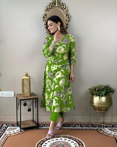 Image of GoSriKi Women's Cotton Blend Printed Kurta with Pant