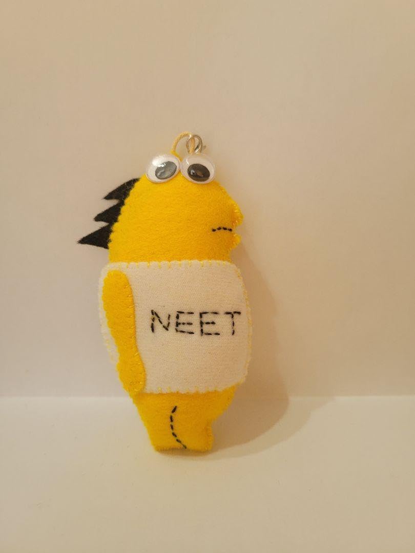 Amazon.co.jp: なんJ民 NEET フェルトストラップ : おもちゃ