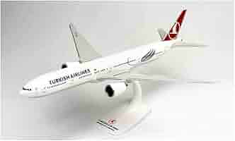 Amazon.com: TURKISH AIRLINES BOEING 777-300ER 1:200 - Herpa