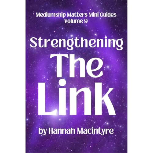 Strengthening The Link Audiolibro Por Hannah Macintyre arte de portada