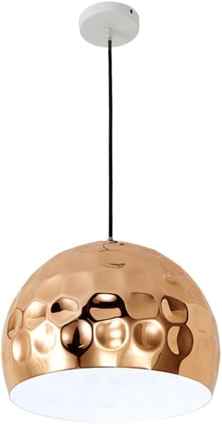 Lustre moderne en métal doré pour illuminer votre table de salle à manger