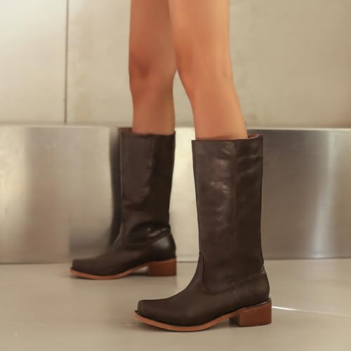 Bottes d'équitation vintage au design soigné et finitions élégantes pour garde-robe exigeante