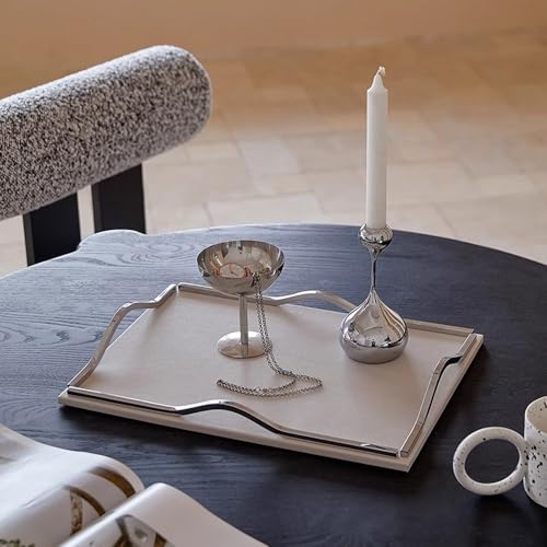 Plateau de service pour table basse et décoration moderne du salon