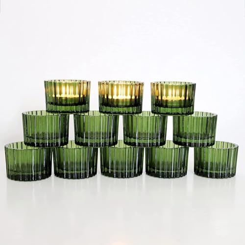 Vohocandle Vert Photophore Verre avec Motif Côtelé, 12 Petits Contenants pour Bougie Chauffe-Plat pour Noël, Vert Bougeoir Verre pour Mariage, Décor Intérieure et Fêtes d'anniversaire (5 cm x 3,5 cm)