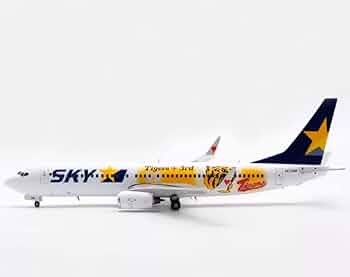 JC Wings スカイマーク 1:200 トーイングトラクター JC Wings スカイマーク 1:200 トーイングトラクター - メルカリ