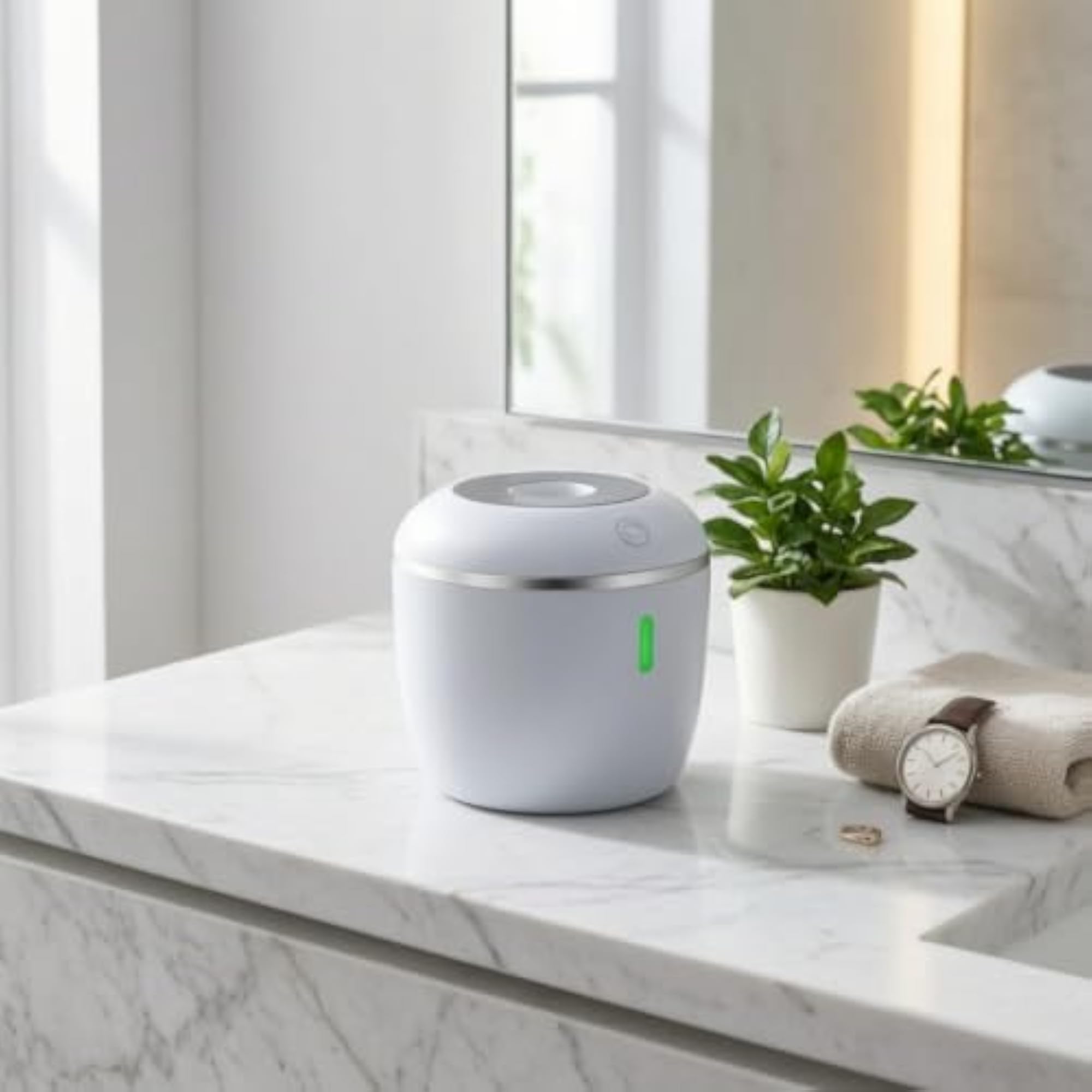 Compact Design Sonic Cleaning Machine with Lid Sterilizer for Home