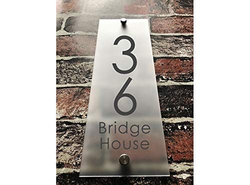 Plaque acrylique personnalisée de nom de nombre de signe de maison givrée moderne de 200x140mm adaptée aux besoins du client Cover