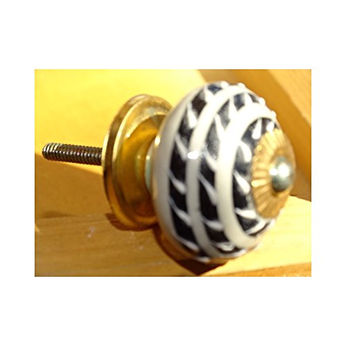 int. d'ailleurs - amarillento maneja con 3 líneas negras - KNB436