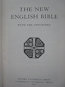 Paperback The New English Bible New Testament: The Complete Text with Footnotes Book
