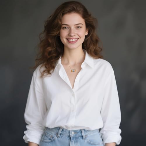 Personalized Picture Necklace Projection Necklace with Photo Inside Custom Picture Projection Necklaces Customized Picture Necklace Gifts for Mom Wife Girlfriend Women2