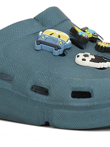 Image of Bata Unisex Pull On Clogs