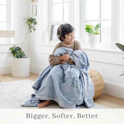 Image of SARANONI Oversized Luxury Blanket | Breathable Super Soft, Lush, Plush Comfy Blankets for Adults | Storm Cloud - X-Large 60 inch x 80 inch