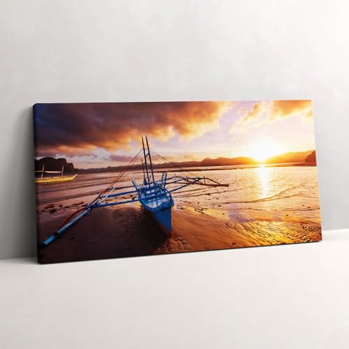 Coucher de soleil sur l'océan tableau capturant la sérénité d'un bateau sur l'eau