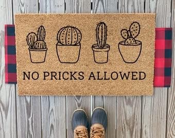 by Unbranded Felpudo sin pinchazos, divertido tapete para puerta delantera, diseño de suculentas locas, lindo color marrón, 16 pulgadas de largo x