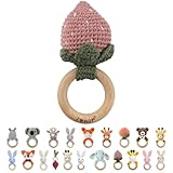 I LOVE MOM Greifling Babyrassel Beißring Gehäkelte Holz Häkeln Tiere Greifling Holz Spielzeug mit Sound Baby Geschenk für Neugeborenes Junge und Mädchen Geschenk zur Geburt - Erdbeeren