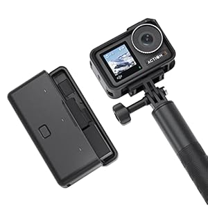 Osmo Action 3 Combo Adventure – Action camera in 4K, Impermeabile, HorizonSteady, Resistente al Freddo e di Lunga Durata, Custodia per Batterie, Manico telescopico, Videocamera per Vlog e YouTube