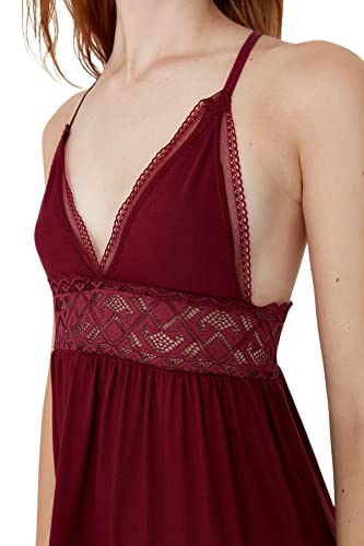 Nightgown en dentelle bordeaux raffinée une silhouette sublimée - 5