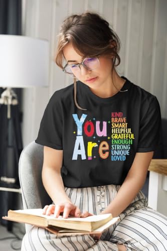 Teacher Shirts Be Kind Tshirt Women First Day of School Shirt Back to School Tees Motivation Crewneck Tee Tops2