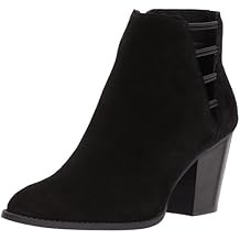 Jessica Simpson Womens Yasma