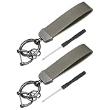 Matériau : ce porte-clés de voiture est conçu en alliage de zinc et en cuir, avec une apparence raffinée et élégante, ce qui améliore la texture générale du porte-clés. L'alliage de zinc a une excellente résistance à la corrosion et dureté, et le cuir est résistant à l'usure, pas facile à casser ou à rouiller, et durable. Le matériau est léger, facile à transporter, doux et confortable, et se sent bien lors de l'utilisation, adapté pour un usage quotidien ou comme cadeau.