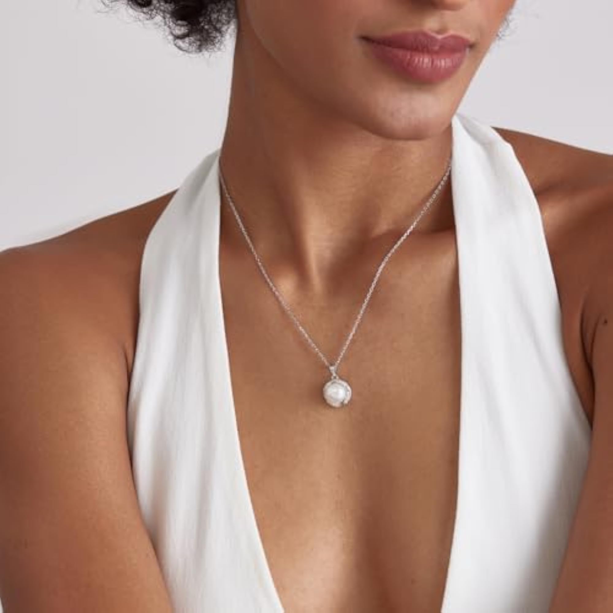 925 Sterling Silver Clover Pearl Necklace with Zircons Pendant