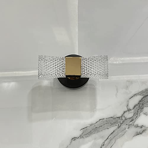 Lámpara de pared dorada para iluminar tu dormitorio con estilo 7