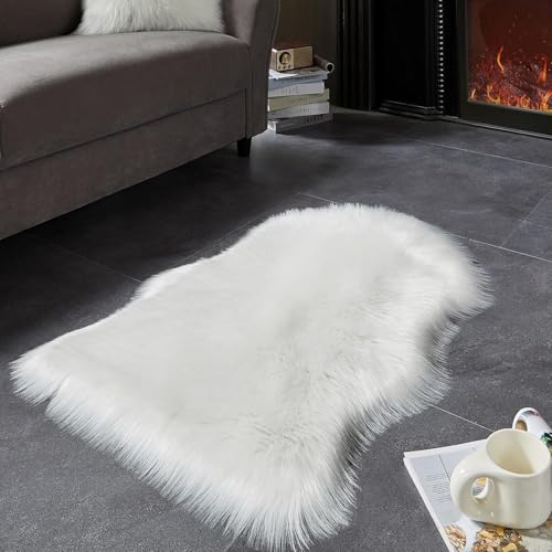 Ruedong Faux Fur Fell Teppich Schaffell Weiß 40x60 cm, Longhair Flauschiger Teppich Lammfell für Wohnzimmer Weicher Deko Schlafzimmer Stühle Sofa