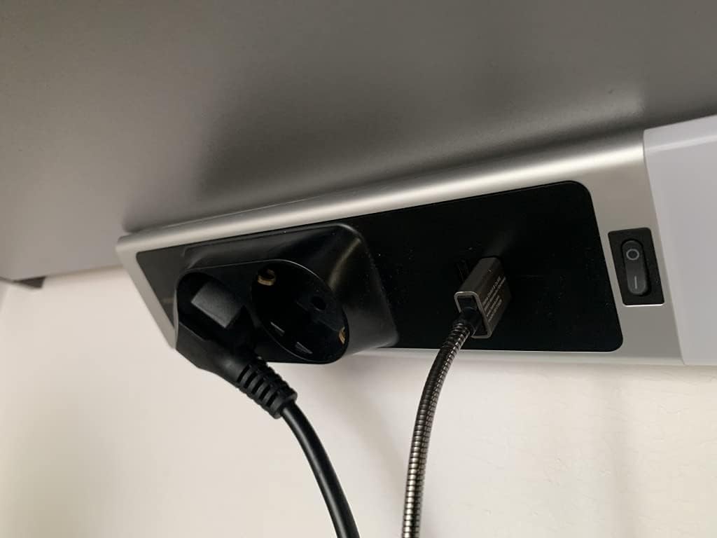BOLD LED Küchen-Unterbauleuchte - Unterschrank-Leuchte mit 2 Steckdosen | Lichtleiste 18W, 1500lm, 4000k Neutralweiß, 80cm Länge, 2 USB-A Ports, IP20, ideal für Werkstatt, Bad & Schreibtisch