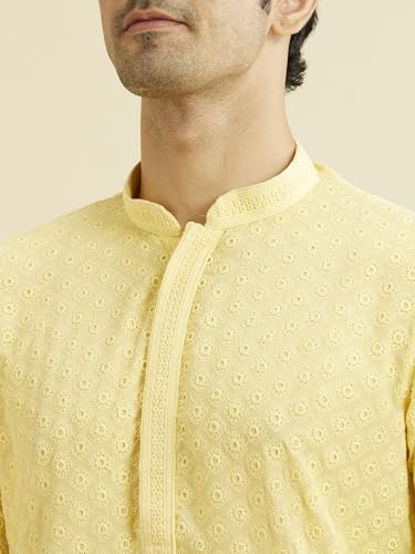 Image of Manyavar Men's Chikankari Kurta Set (2pcs)