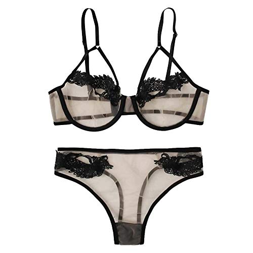 Soutien-gorge ouvert et dentelle grise pour raviver la flamme et séduire