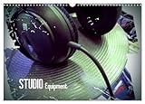 STUDIO Equipment (Wandkalender 2026 DIN A3 quer), CALVENDO Monatskalender: Bilder von Musikinstrumenten und Soundtechnik, dargestellt mit interessantem Farbeffekt. (CALVENDO Kunst)