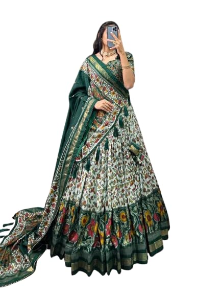 Women's Trending Designeer Tussar Silk With Foiil Print and bandhani Print Lehenga Choli