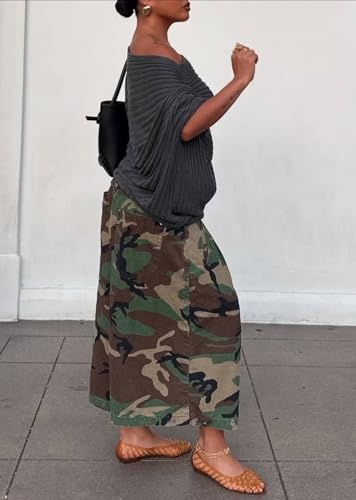 Image of Women's Barrel Camo Pants High Waisted Wide Leg Peated Palazzo Camouflage Capris Baggy Y2k Army Fatigue Trousers
