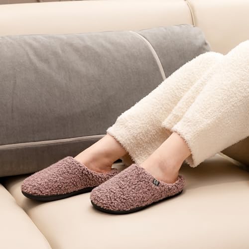 RockDove Women's Plush Retreat Sherpa Fleece Clog Slipper2