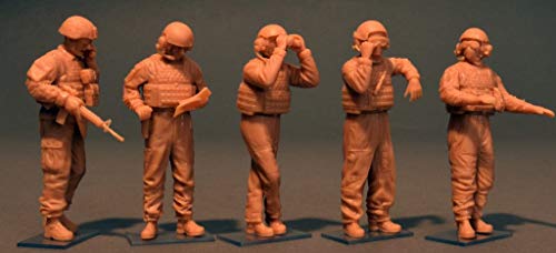 MiniArt 37008 USMC Tank Crew, Military Miniature Series 1/35 Scale Plastic Model Kit