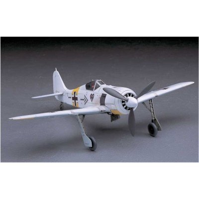 【完成品】 ハセガワ 1/48 フォッケウルフ FW190 A-4 フォッケウルフ Fw190A-4 “ノヴォトニー” | 株式会社 ハセガワ