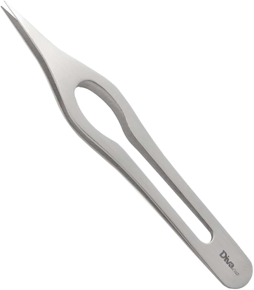 Pinça para Sobrancelhas Ponta Agulha Fina de Alta Precisão Profissional Autoclavável para Design de Sobrancelhas em Aço Inox cor Prata