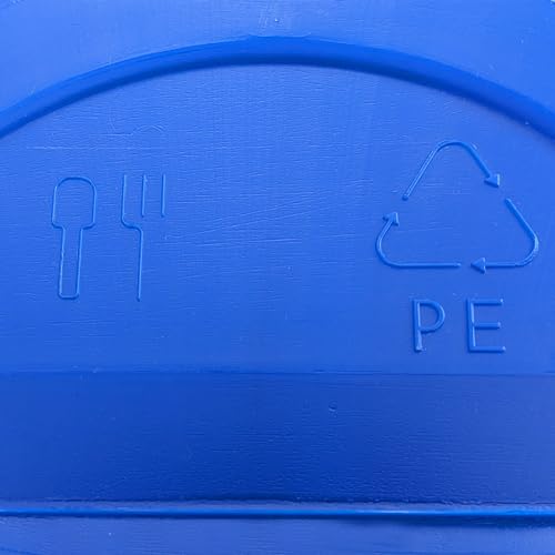 plasteo® 120 Liter Weithalsfass mit Deckel und Spannring Futtertonne Kunststofffass Universalfass Deckelfass Lebensmittelecht Wasserfass Regentonne Lagerfass | Stabile Griffmulden | Blau