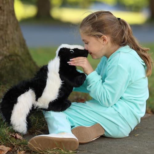 Image of MaoGoLan 4Pcs Giant Skunk Stuffed Animal, Kawai Mother Skunk Plush Toy with 3 Small Baby Skunk Plushies Inside, 22 inch Snuggle Stuffed Skunk for Kids Woodland Animal Lovers, Christmas Birthday Gift