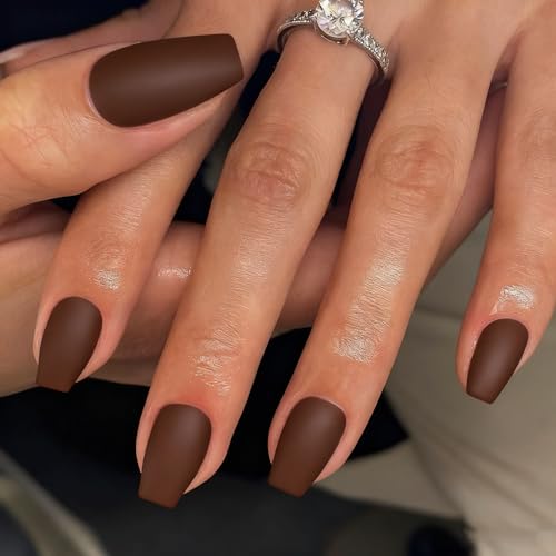 Faux ongles courts carrés ongles abîmés solution gel mat KQueenest couverture complète