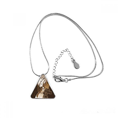 Collier coiffe africaine pendentif triangle pour sublimer votre tenue de soirée