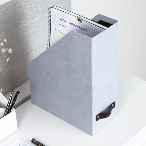 BIGSO ESTELLE Stehsammler für Zeitschriften, Magazine und Akten – praktischer Organizer aus Faserplatte und Papier in Leinenoptik – stabiler Zeitschriftenhalter mit Griff – hellgrau
