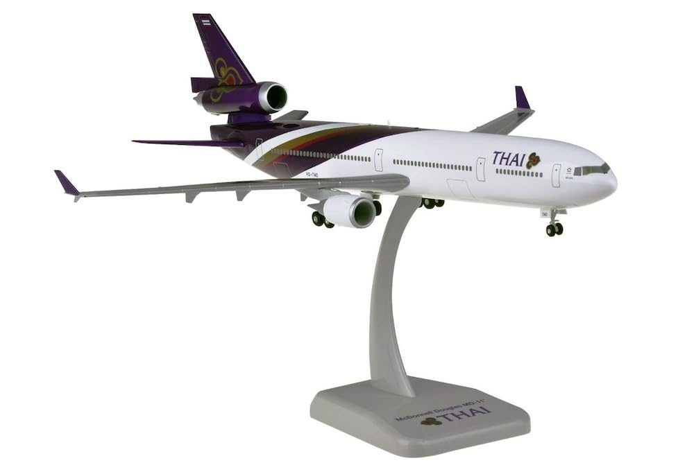 HOGAN WINGSThai Airways Mcdonnell Douglas MD-11 1.200 Scale Hard Plastic Aircraft Model Hogan HG11731GR
