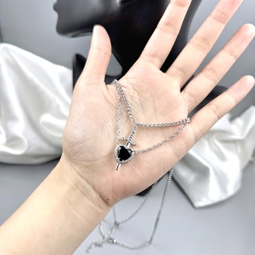 Personality Red Zircon Love Heart Dagger Pendant Necklace for Women Jewelry Gothic Sword Layered Necklace for Couple2